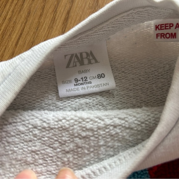 Bundle of three 9-12 months sweatshirts - Picture 5 of 7